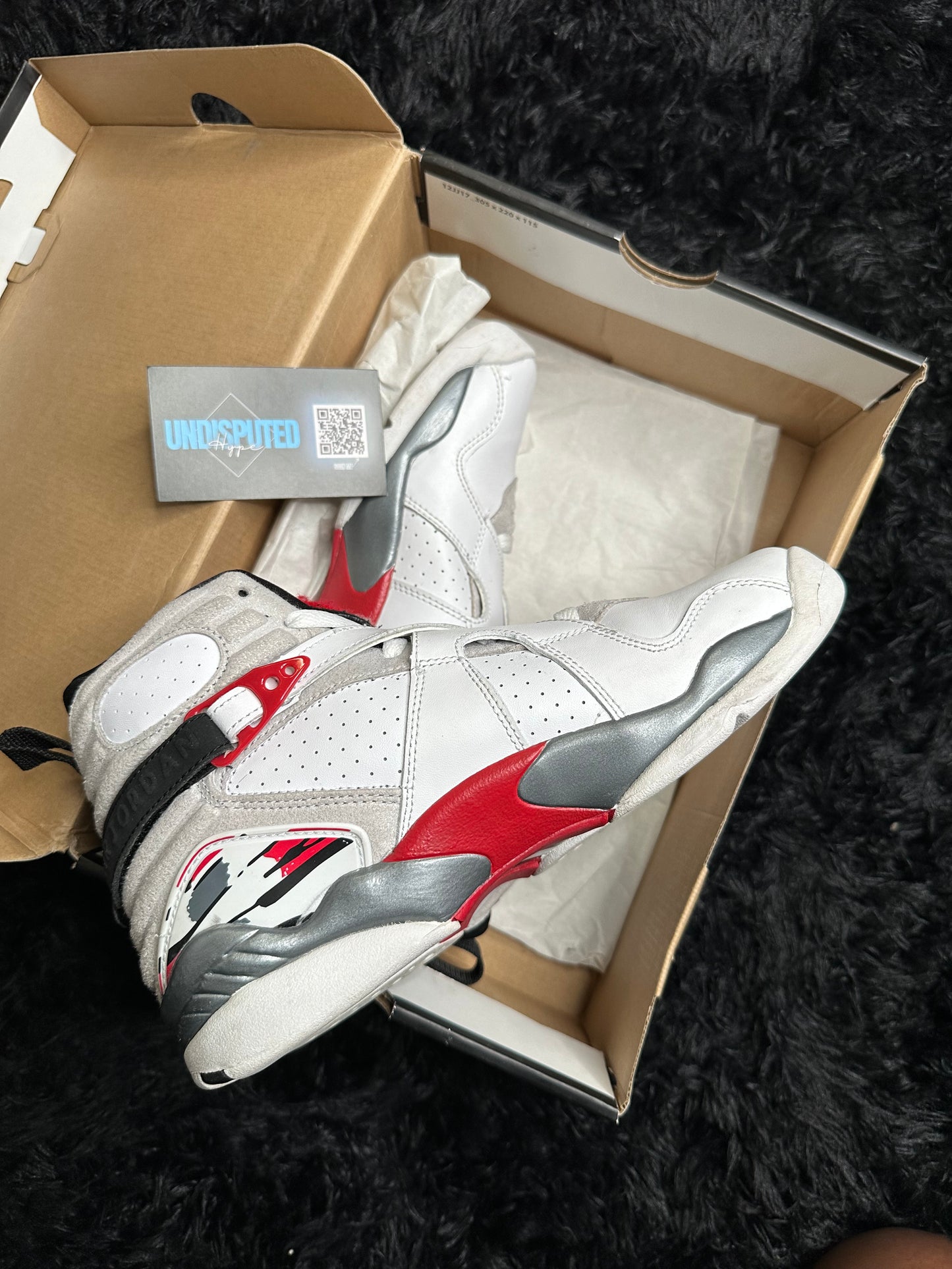 Air Jordan 8 Retro Bugs Bunny